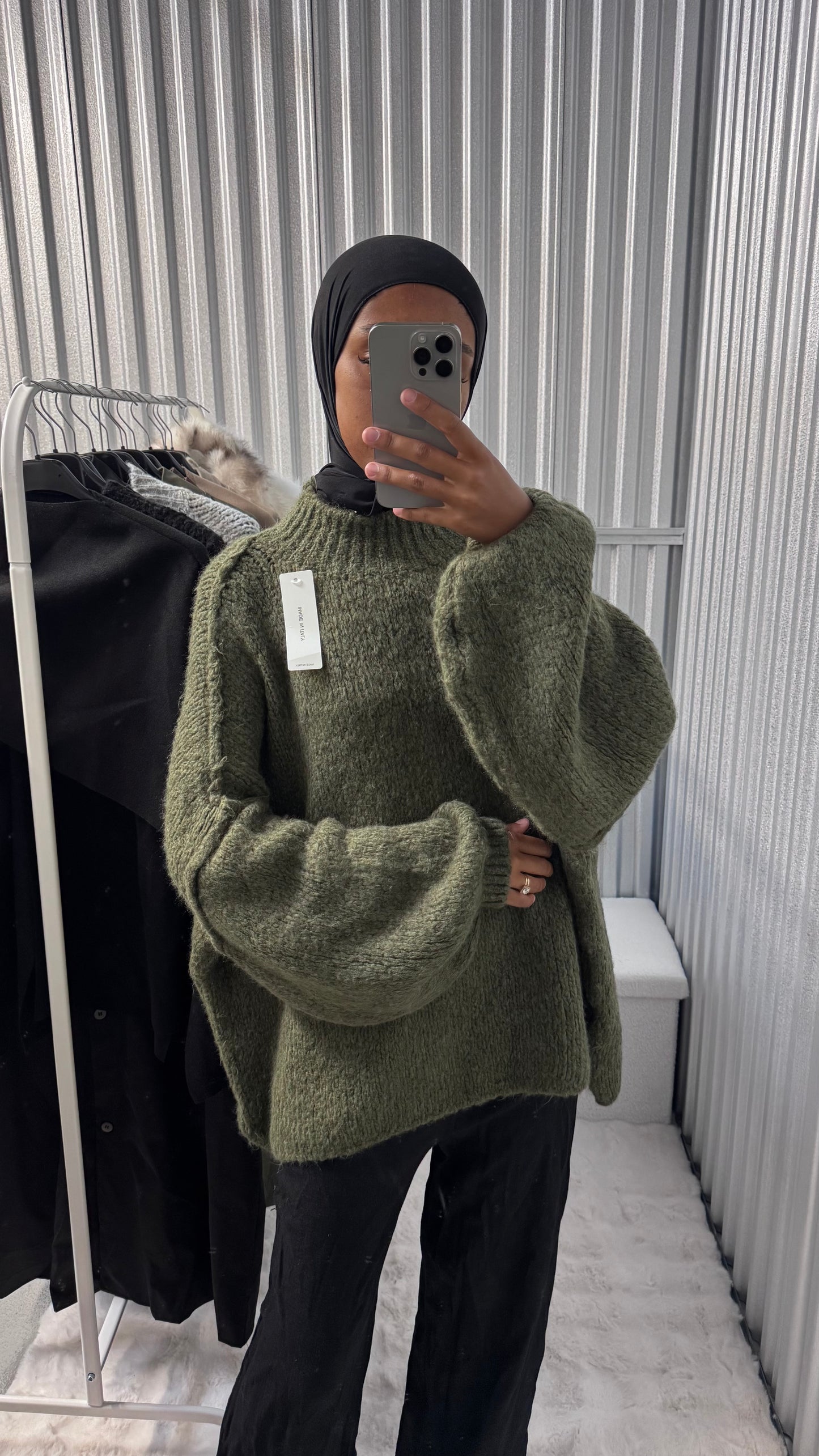 Pull col montant