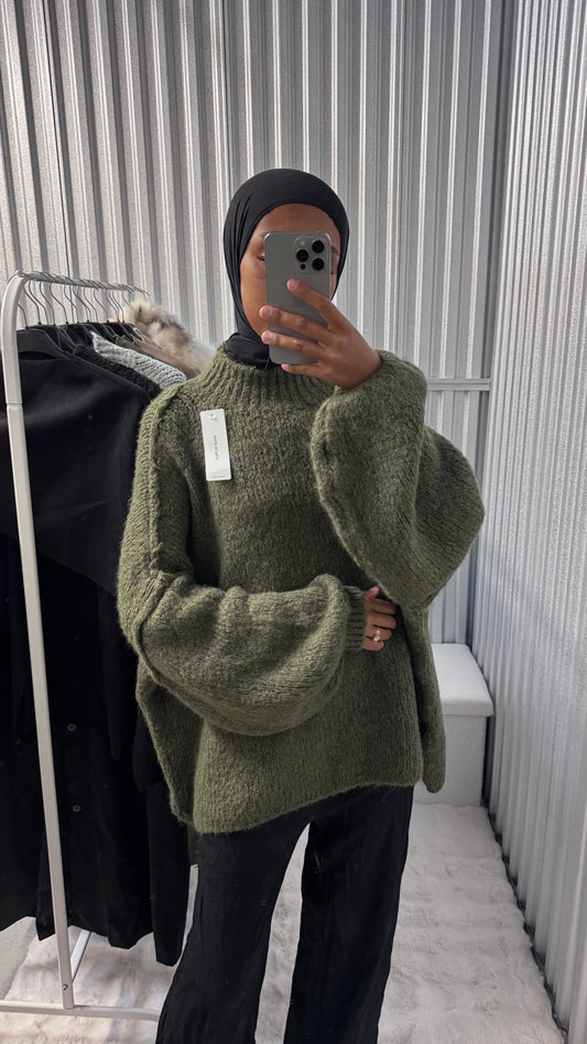 Pull col montant